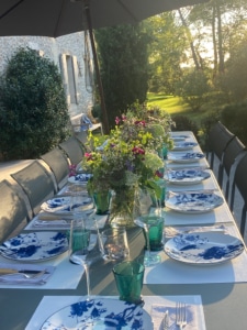 Dîner d'anniversaire sur la terrasse